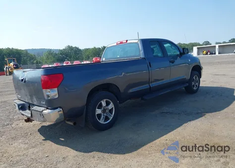 2008 Toyota Tundra Base 4.7L V8 z USA, uszkodzony, nr VIN 5TFCT54168X002276